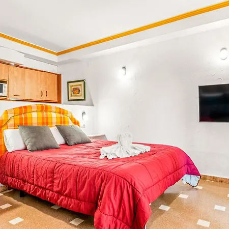 Unique 1-2 מלון דירות טורבייחה