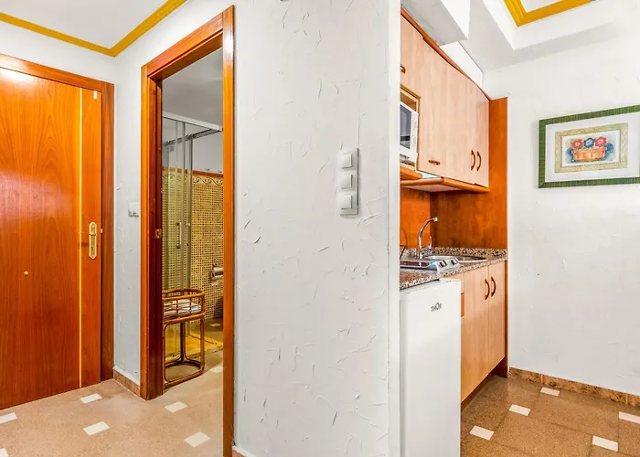 Unique 1-2 Aparthotel