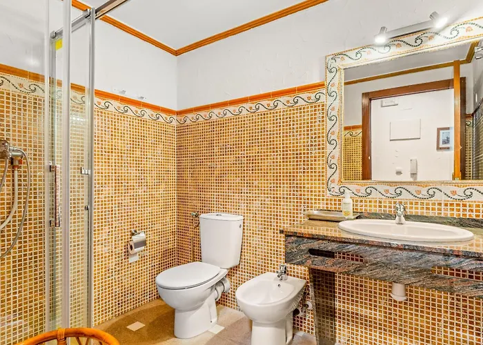 Unique 1-2 טורבייחה